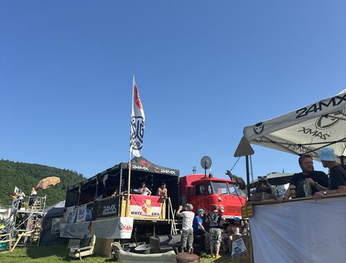 Atmosféra v kempu okolo tratě ve čtvrtek | ADAC 24h Nürburgring 2025 - 3h Classic 18.-22.05.2025 (Reportáž)