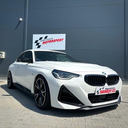 Toto BMW M 240i jsme po instalaci výfuku Akrapovič doplnili o...